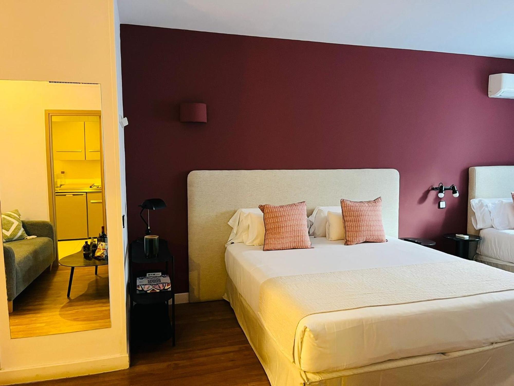 Aparthoteltribunal Madrid Luaran gambar