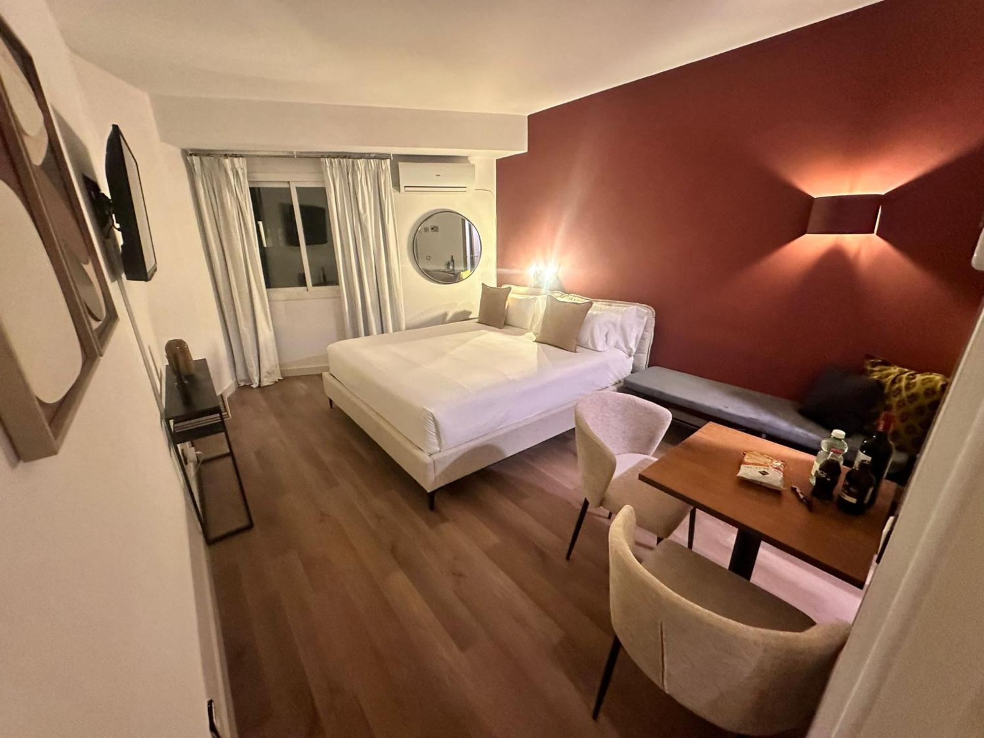 Aparthoteltribunal Madrid Luaran gambar